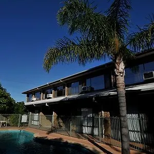 Marion And 3* Adelaide