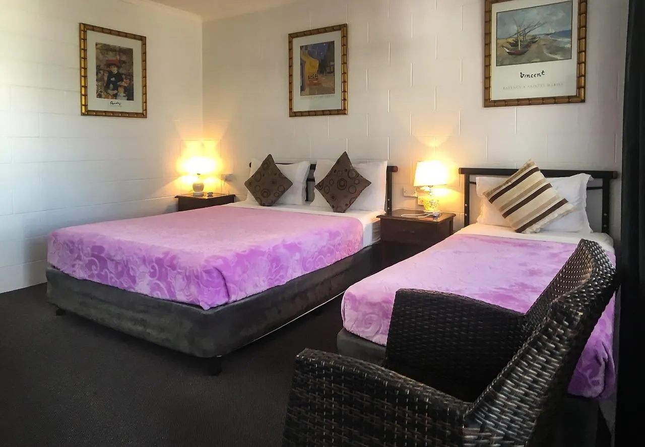 *** Motel South Cairns Resort Australia