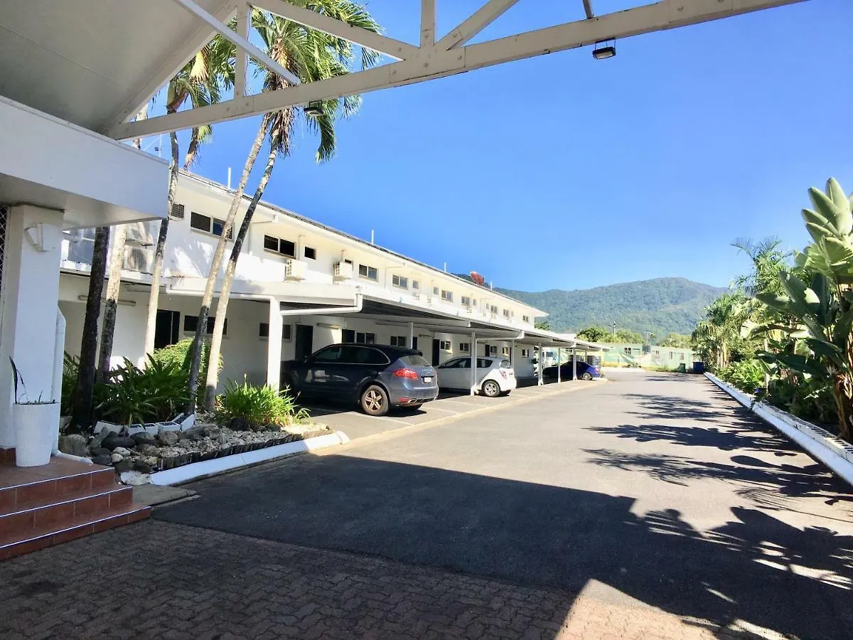 *** Motel South Cairns Resort Australia